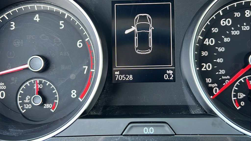 Used 2018 Volkswagen Golf SE FWD image 29