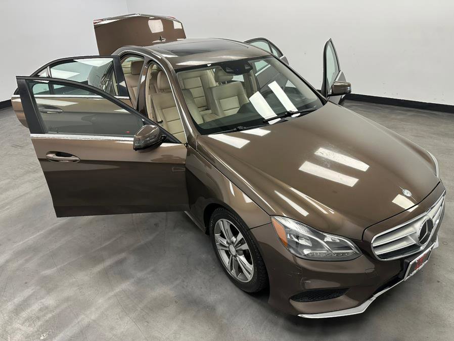 Used 2014 Mercedes-Benz E 350 4MATIC Sedan image 26