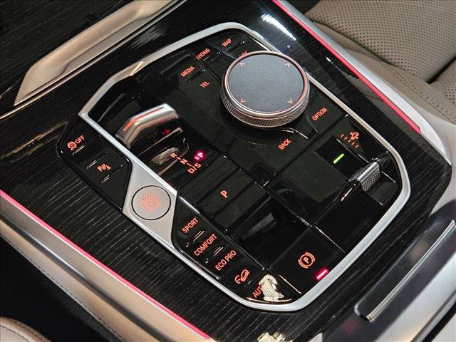 Certified 2024 BMW X7 xDrive40i w/ M Sport Package AWD/4WD image 11