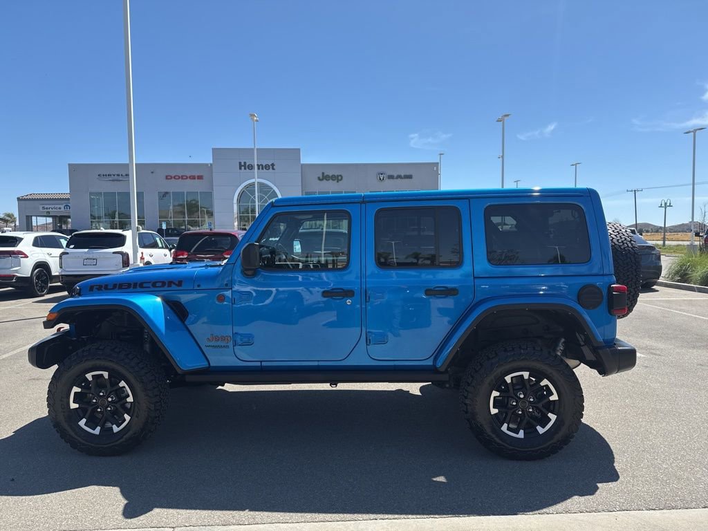 Used 2022 Jeep Wrangler Unlimited Rubicon w/ LED Lighting Group AWD/4WD image 5