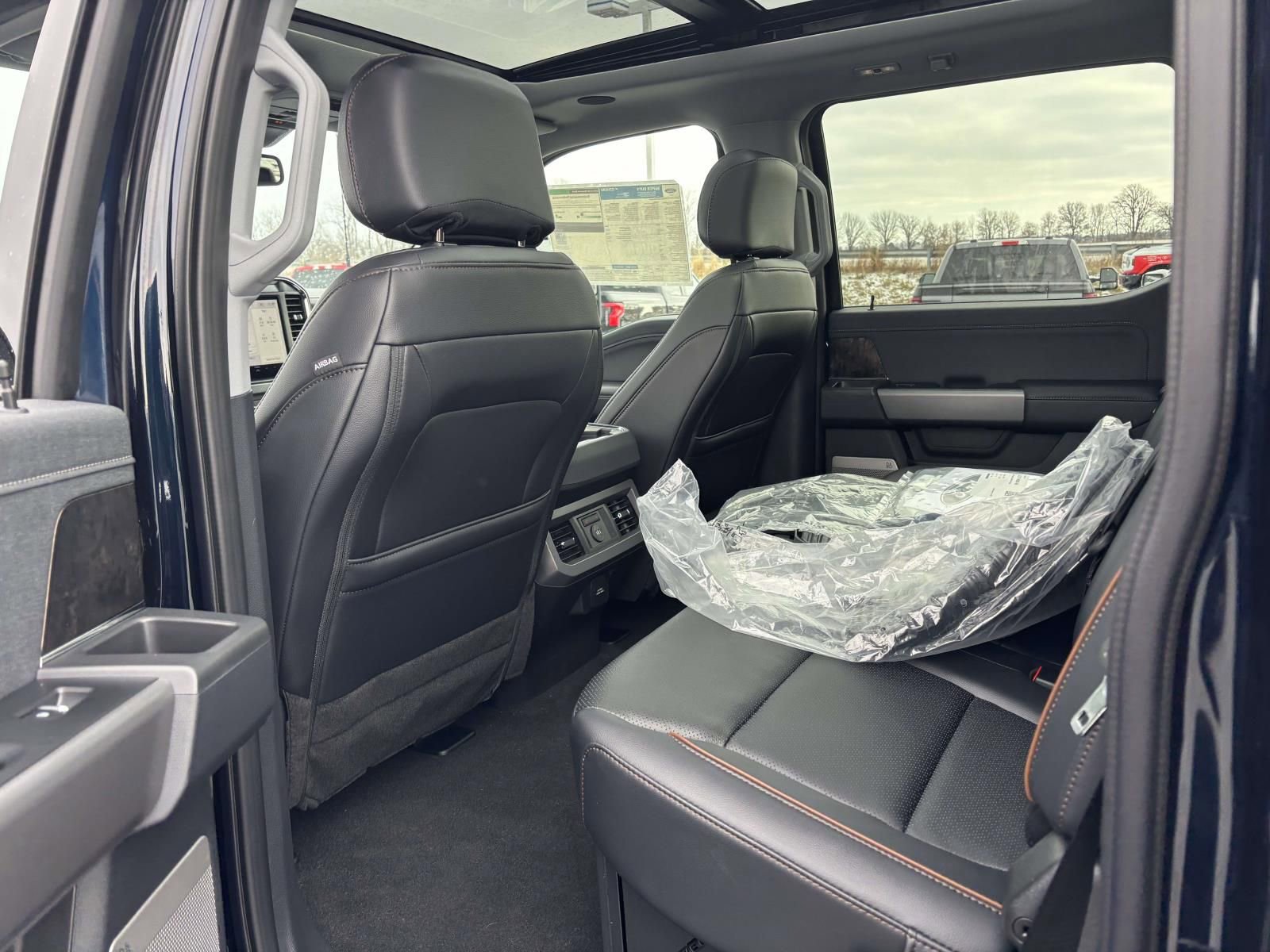 New 2025 Ford F250 Lariat w/ Lariat Ultimate Package image 29