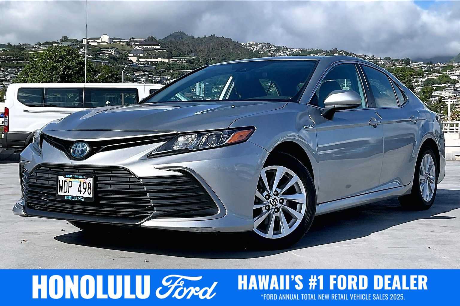 Used 2021 Toyota Camry LE FWD image 1