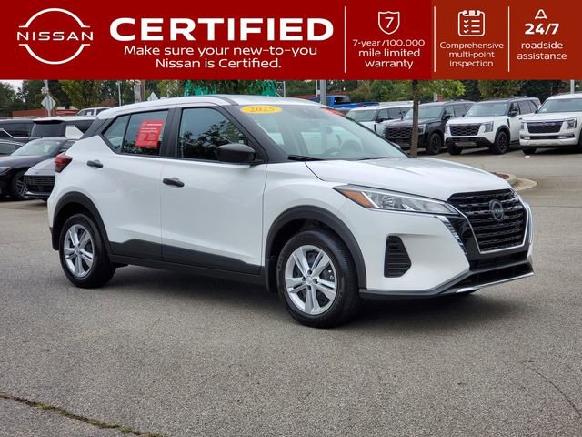 Certified 2025 Nissan Kicks Play S image 1