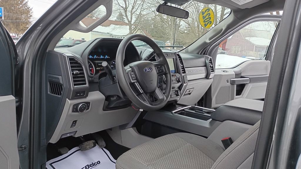 Used 2022 Ford F350 XLT w/ XLT Premium Package image 11