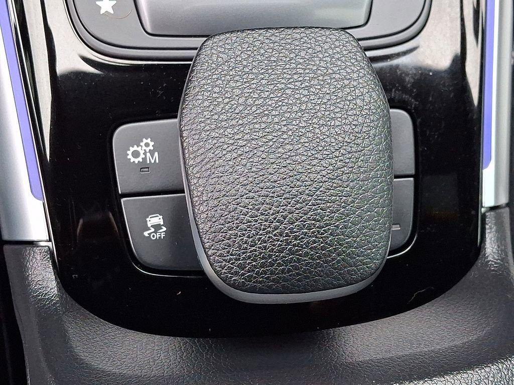 Used 2022 Mercedes-Benz GLB 35 AMG 4MATIC image 28