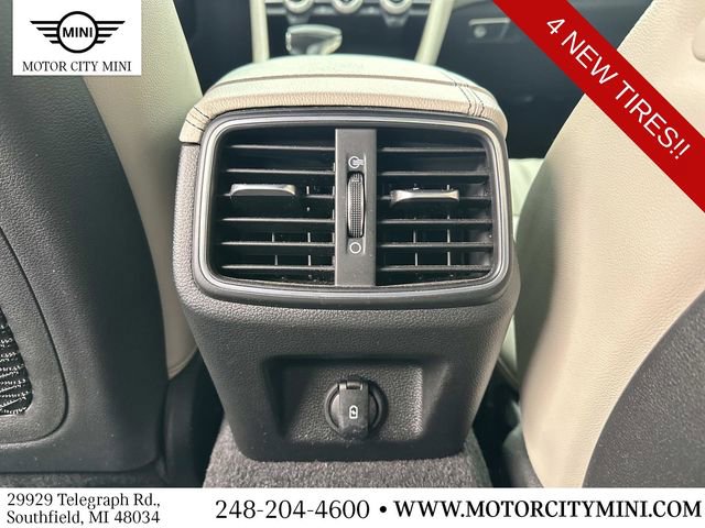 Used 2022 Genesis G70 3.3T w/ Sport Advanced Package image 17