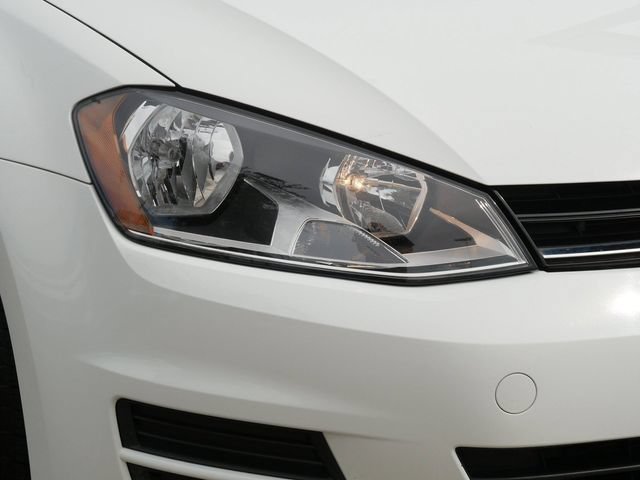 Used 2016 Volkswagen Golf S FWD image 9