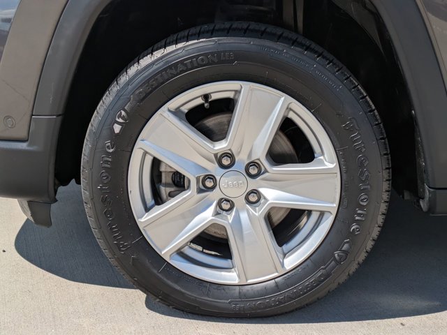 Used 2022 Jeep Compass Latitude w/ Convenience Group AWD/4WD image 23