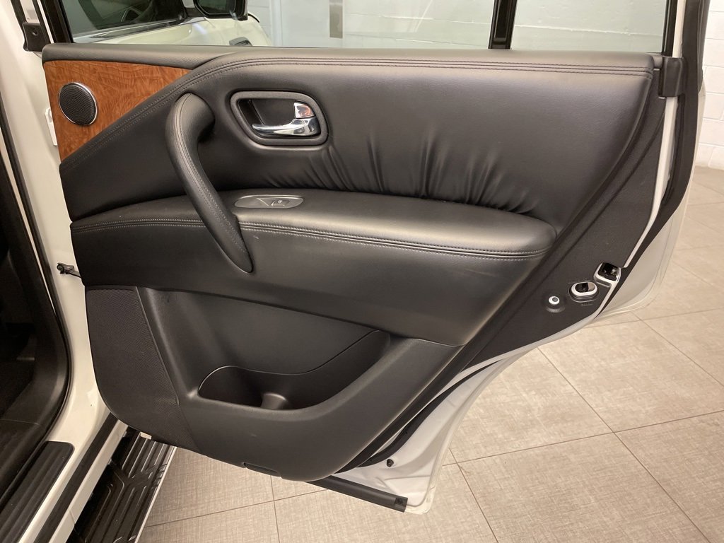 Used 2022 Nissan Armada SL w/ Captain's Chairs Package image 32