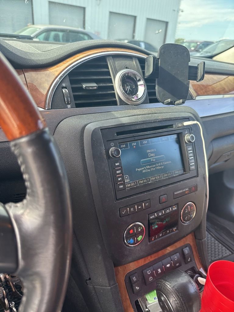 Used 2012 Buick Enclave Premium image 7