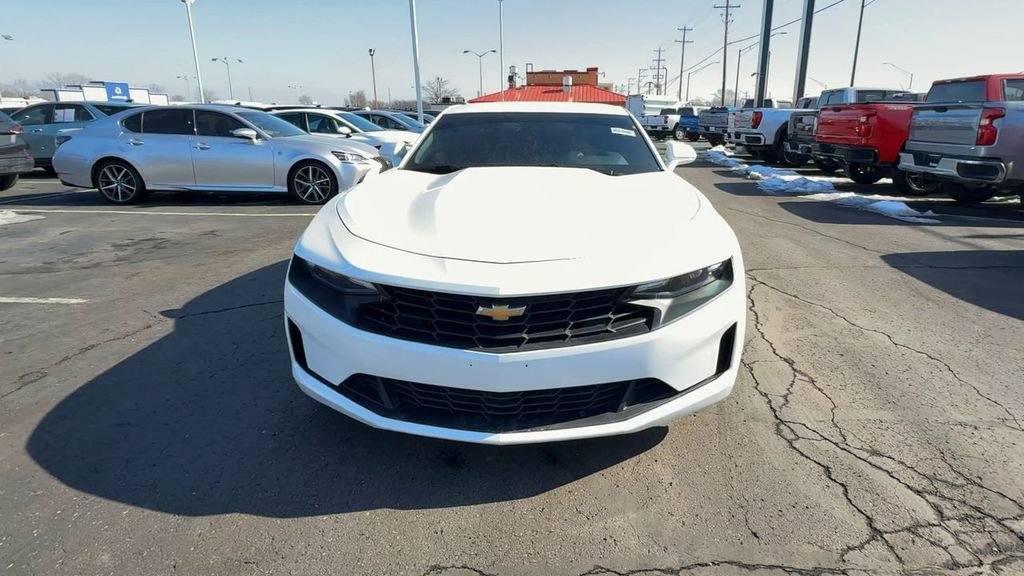 Used 2023 Chevrolet Camaro LT image 3