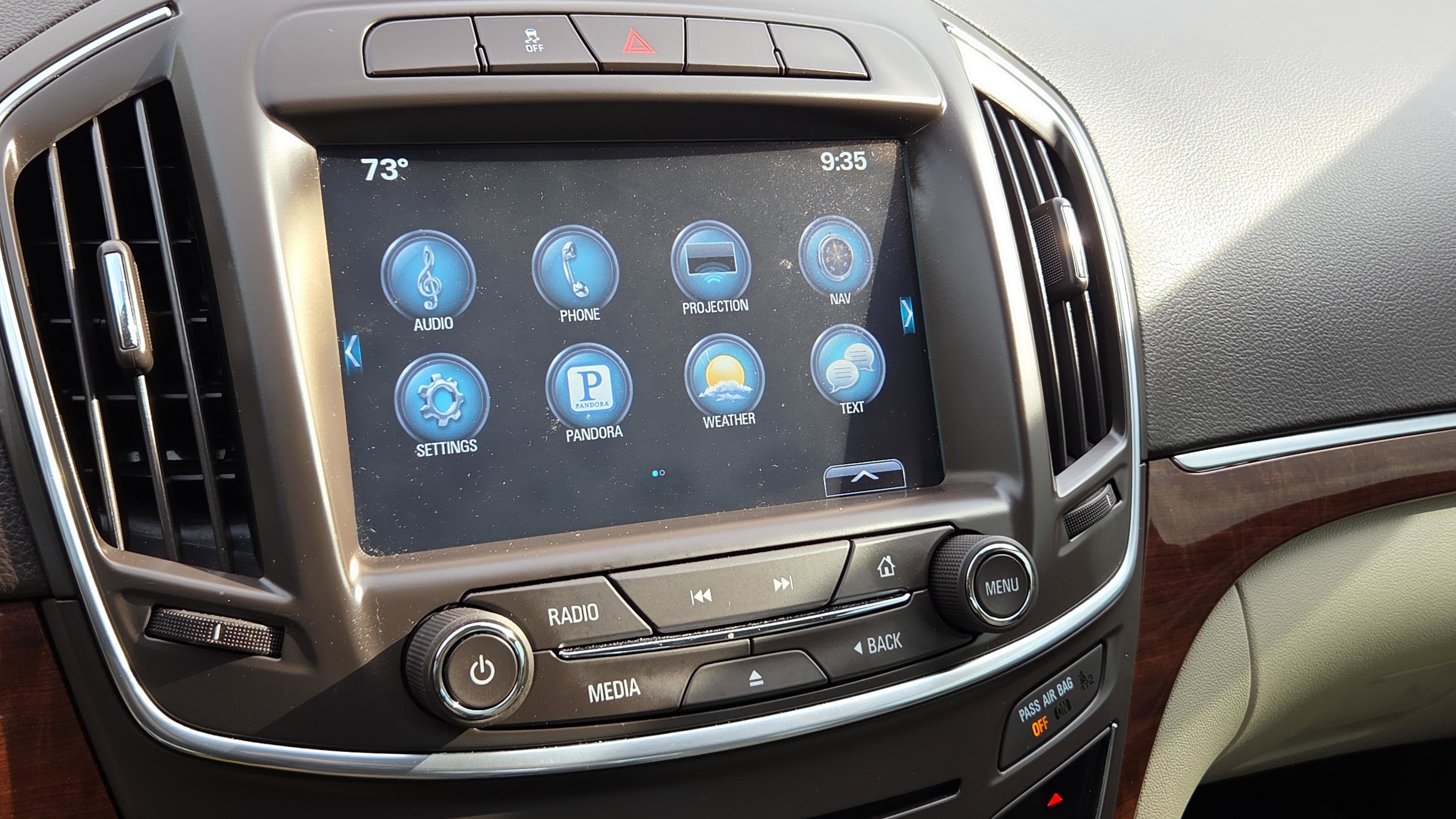 Used 2017 Buick Regal Sport Touring image 19