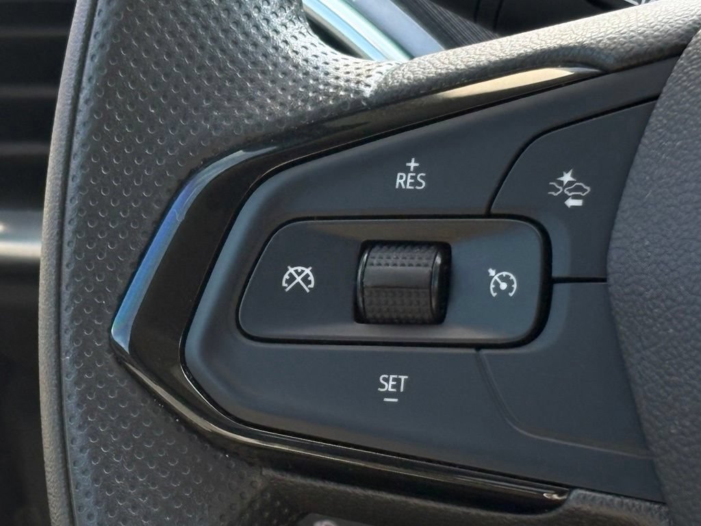 Used 2023 Chevrolet TrailBlazer LT FWD image 25