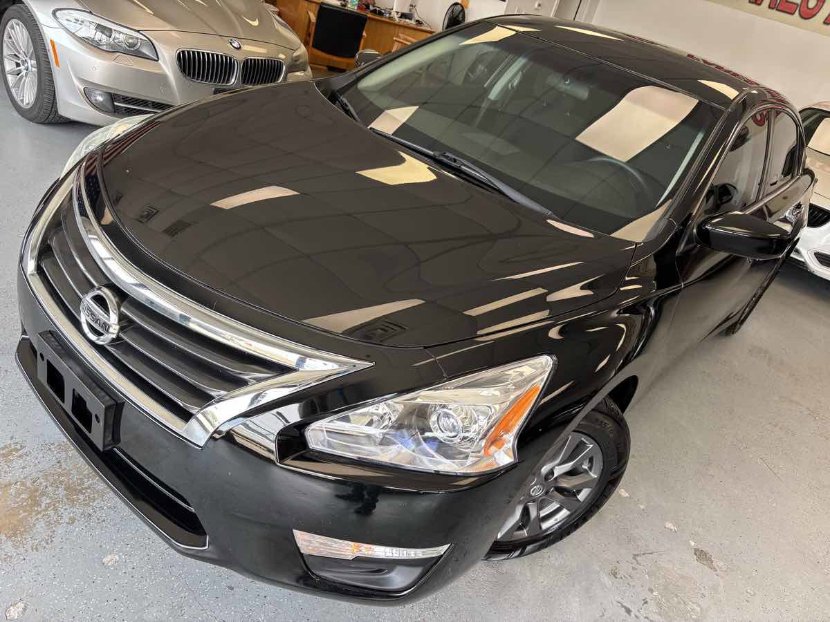 Used 2015 Nissan Altima 2.5 S w/ Special Edition Package FWD image 9