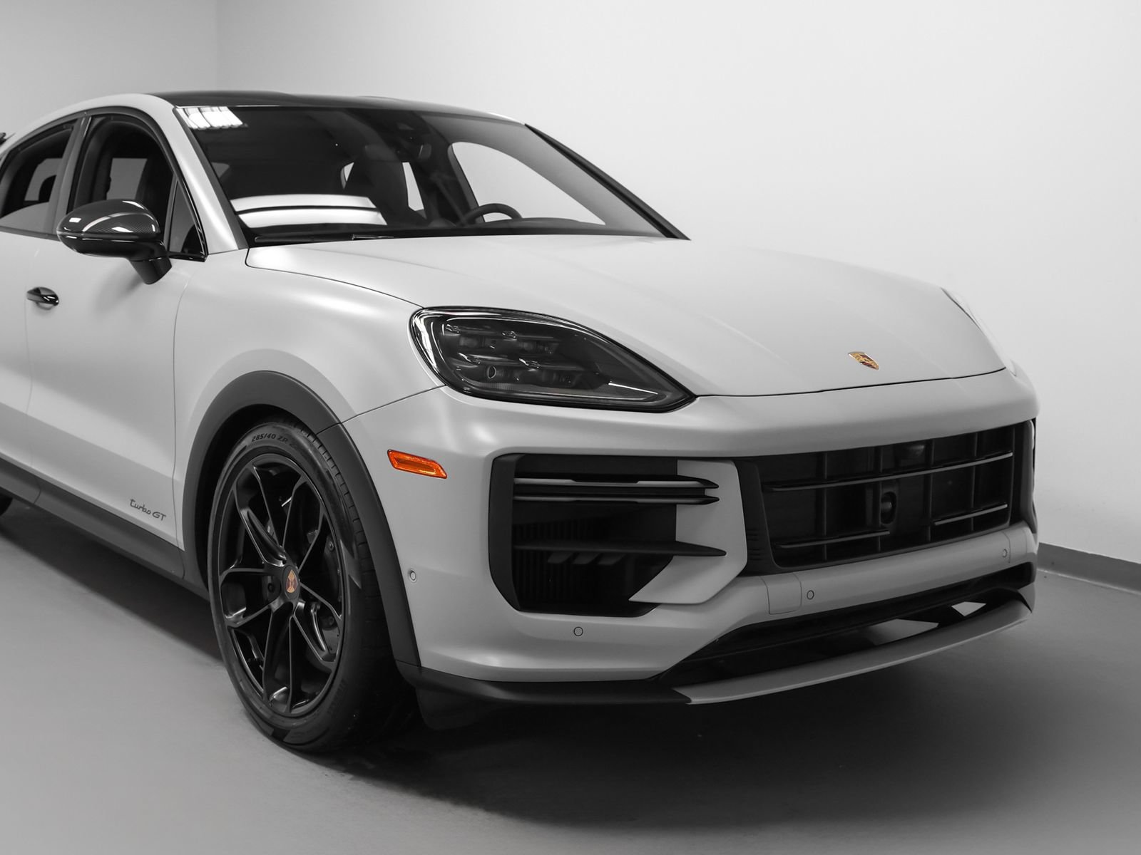 Certified 2025 Porsche Cayenne Turbo GT AWD/4WD image 9