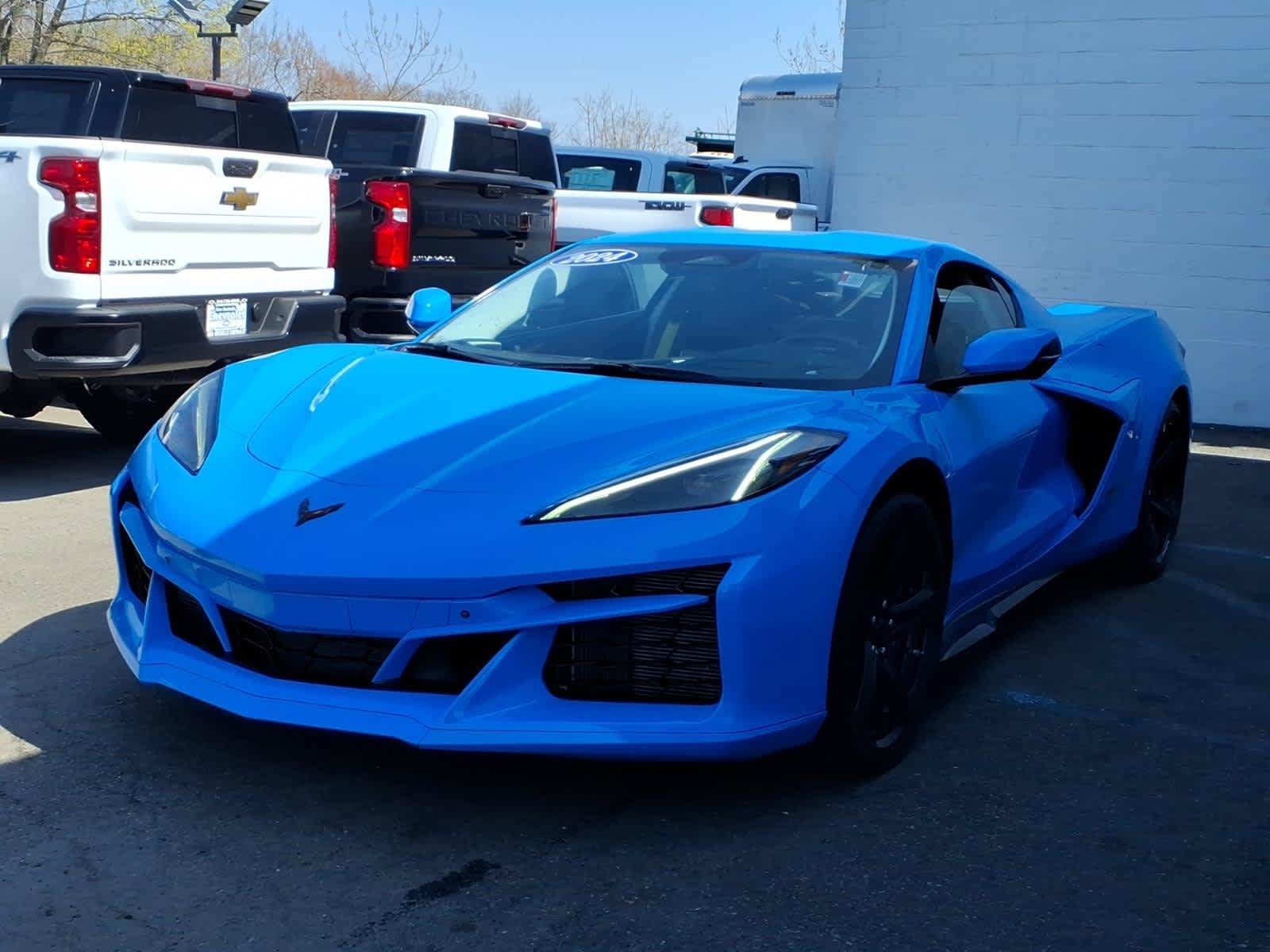 Used 2024 Chevrolet Corvette E-Ray w/ ZER Performance Package AWD/4WD image 3