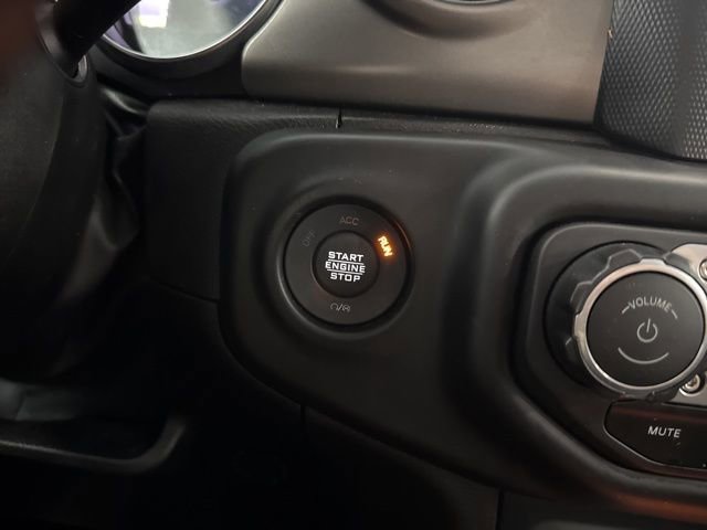 Used 2023 Jeep Wrangler Unlimited w/ Cold Weather Group image 39