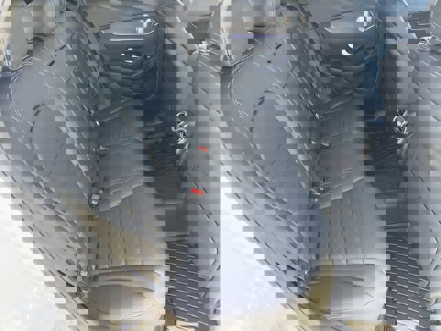 Used 2020 Mercedes-Benz GLC 300 4MATIC image 8