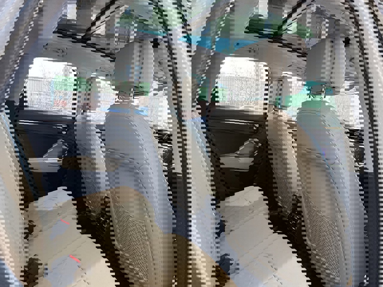 Used 2022 Audi Q3 2.0T Premium w/ Convenience Package image 46