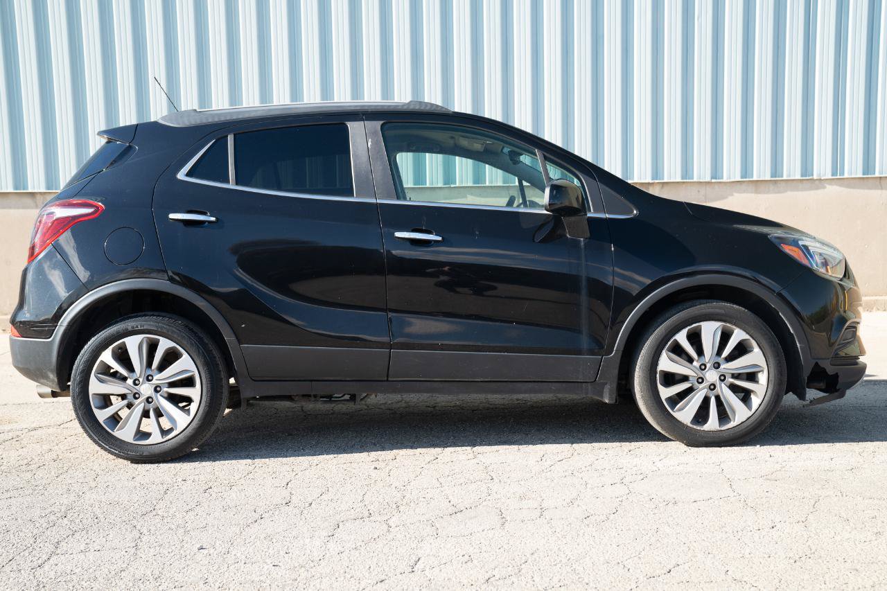 Used 2020 Buick Encore Preferred w/ Safety Package FWD image 10