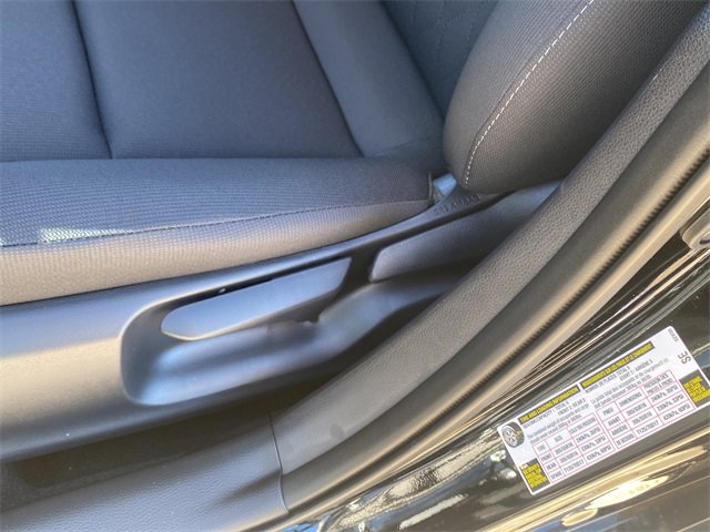 Used 2025 Toyota Corolla LE image 21
