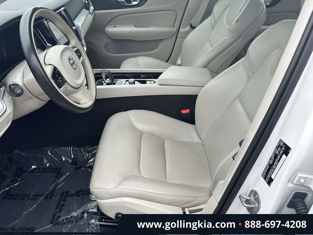 Used 2024 Volvo S60 B5 Core image 16