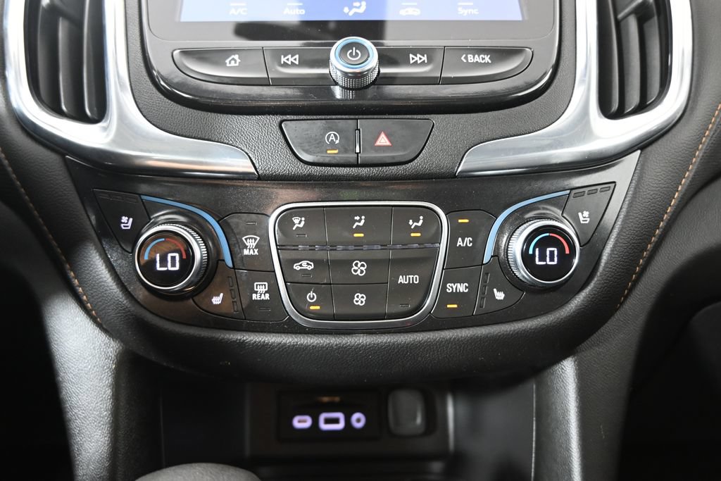 Used 2023 Chevrolet Equinox Premier AWD/4WD image 30
