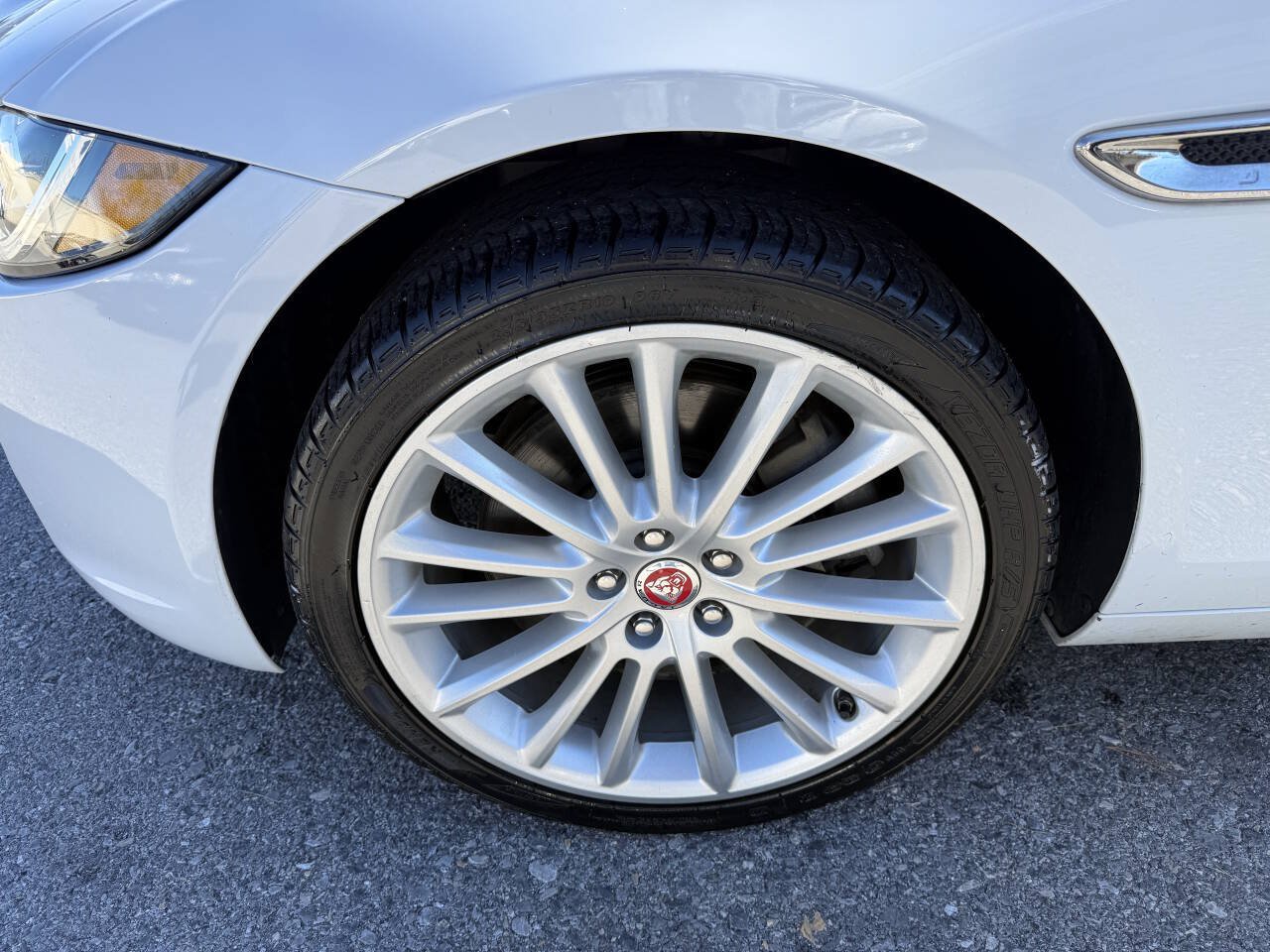 Used 2018 Jaguar XE Portfolio AWD/4WD image 30
