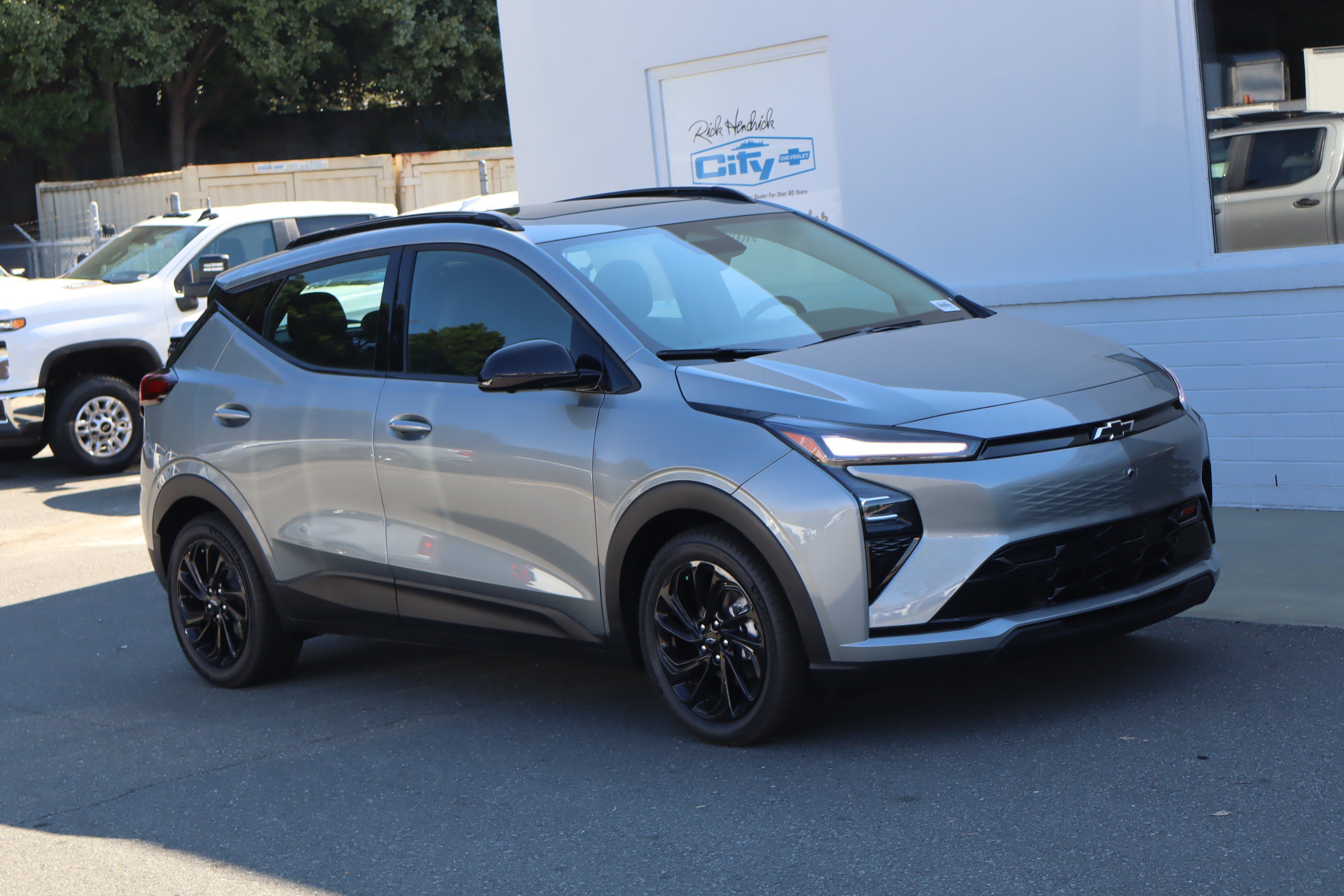 New 2027 Chevrolet Bolt RS w/ Technology Package FWD image 2