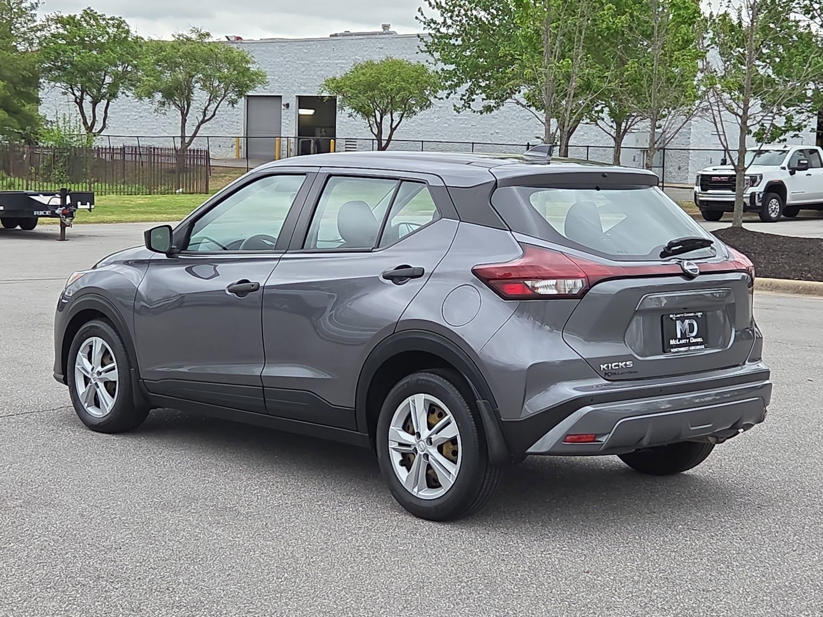 Used 2023 Nissan Kicks S image 4