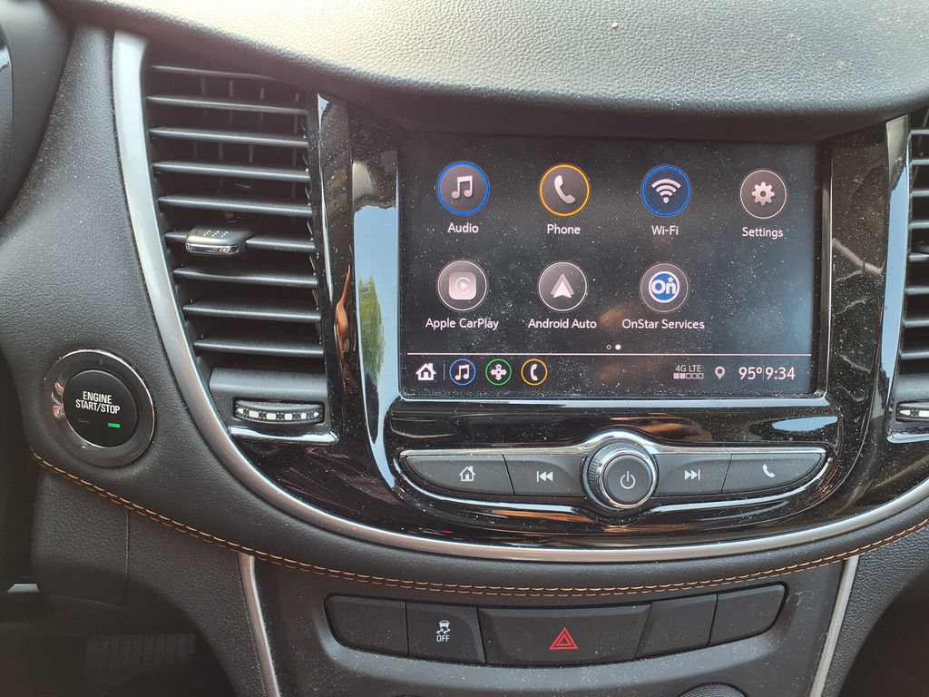 Used 2021 Chevrolet Trax LT w/ Sport Edition FWD image 26