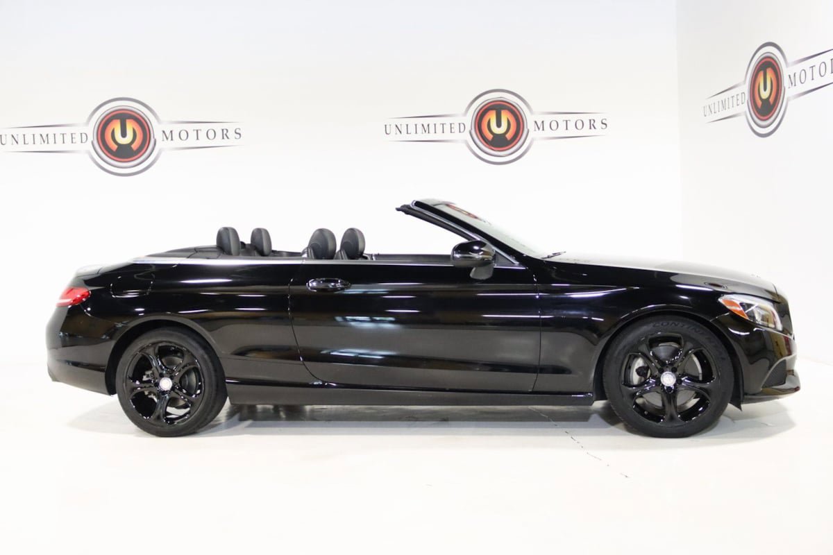 Used 2017 Mercedes-Benz C 300 4MATIC Cabriolet image 31