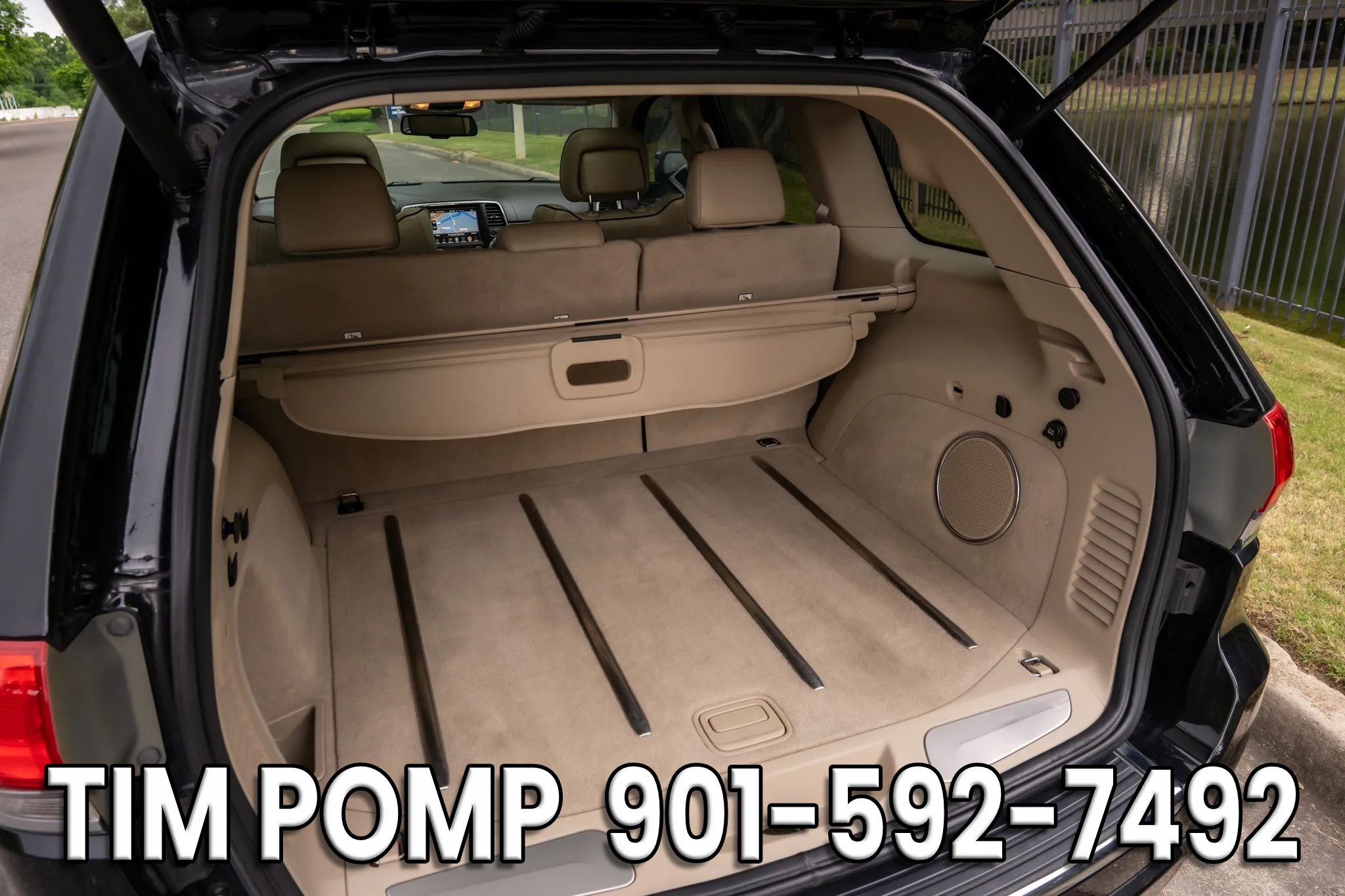Used 2016 Jeep Grand Cherokee Overland RWD image 15