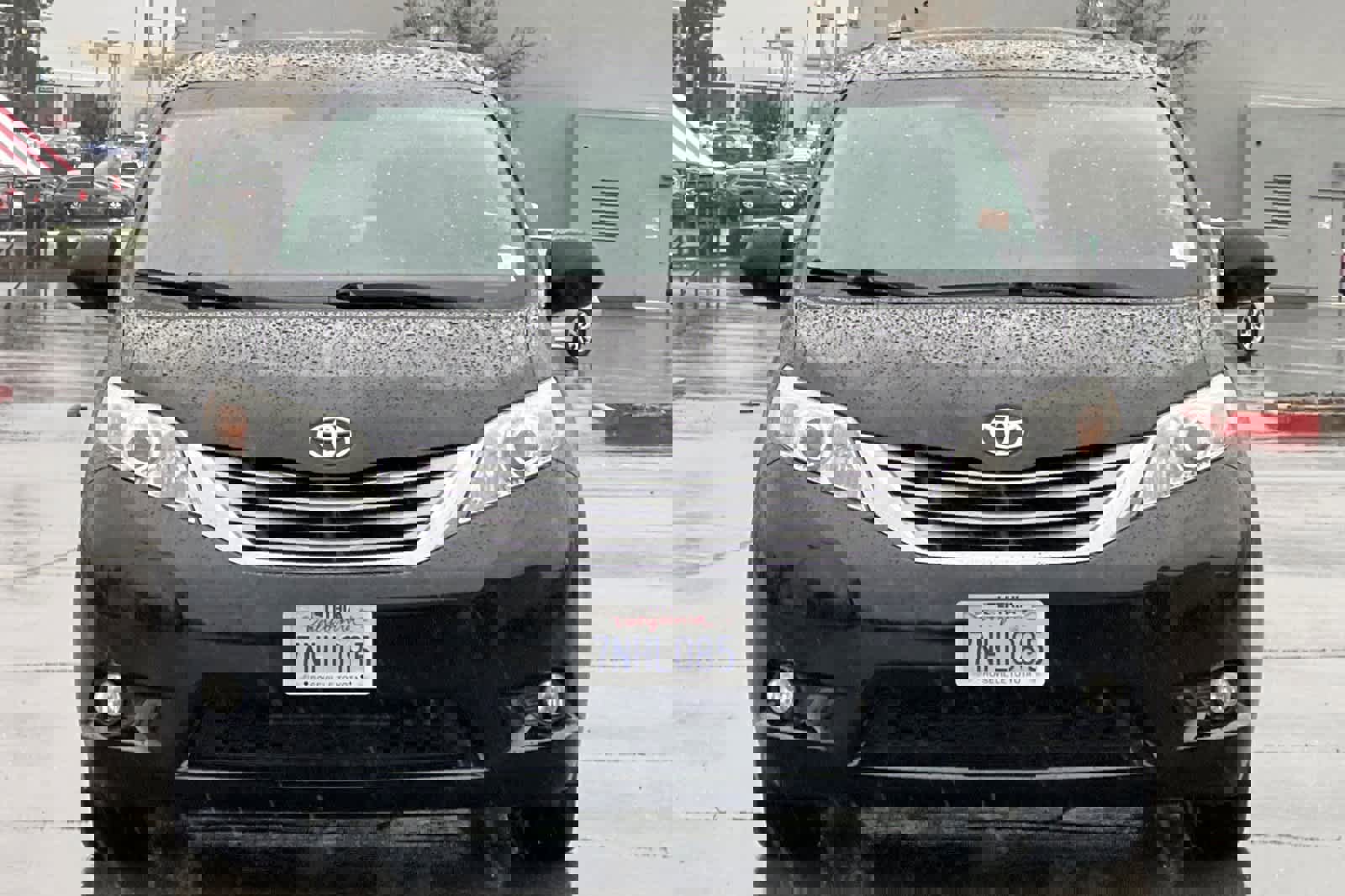 Used 2015 Toyota Sienna XLE w/ XLE Navigation Package image 10