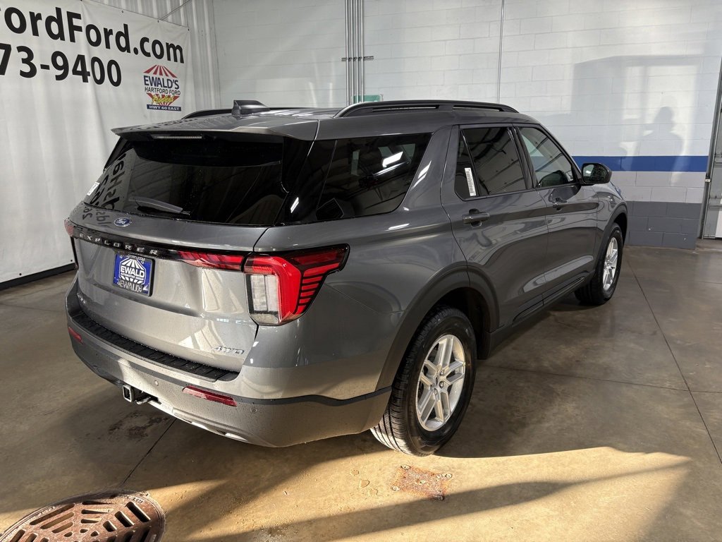 New 2026 Ford Explorer Active image 6