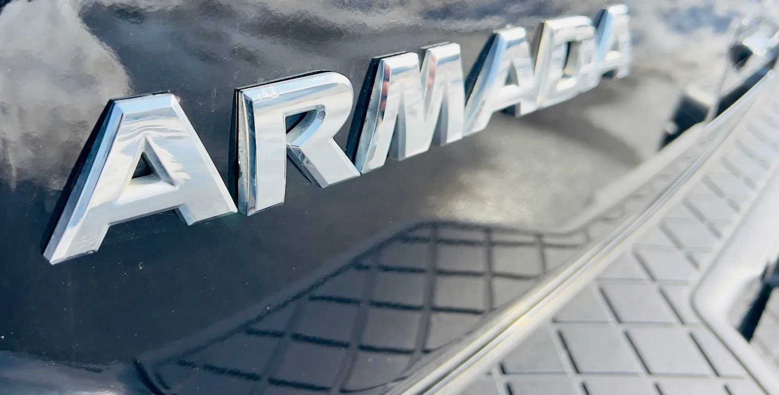 Used 2014 Nissan Armada SL image 8