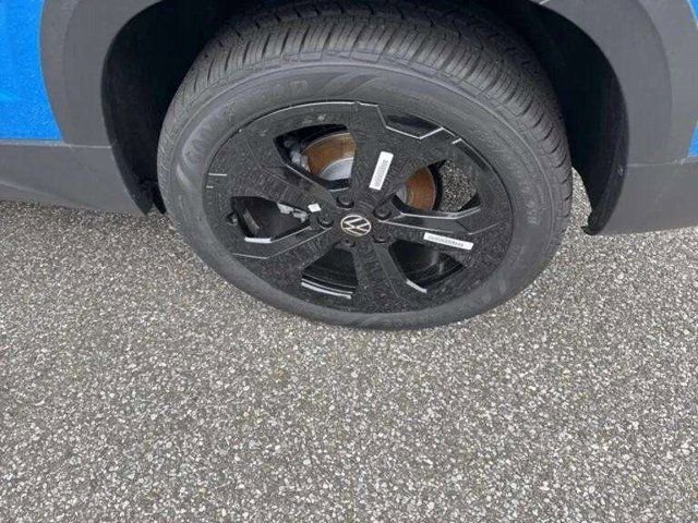 New 2025 Volkswagen Taos SE AWD/4WD image 9