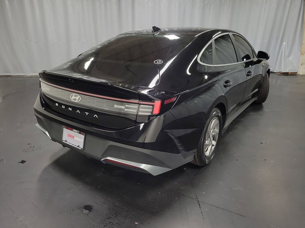 Used 2025 Hyundai Sonata SE FWD image 8