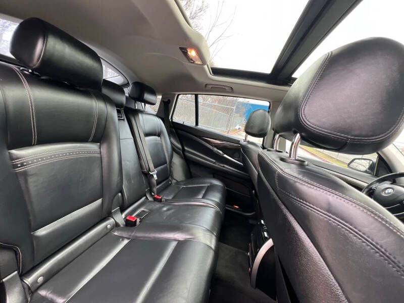 Used 2016 BMW 535i Gran Turismo RWD image 12