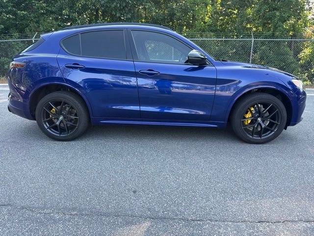 Used 2021 Alfa Romeo Stelvio Ti Sport AWD/4WD image 12