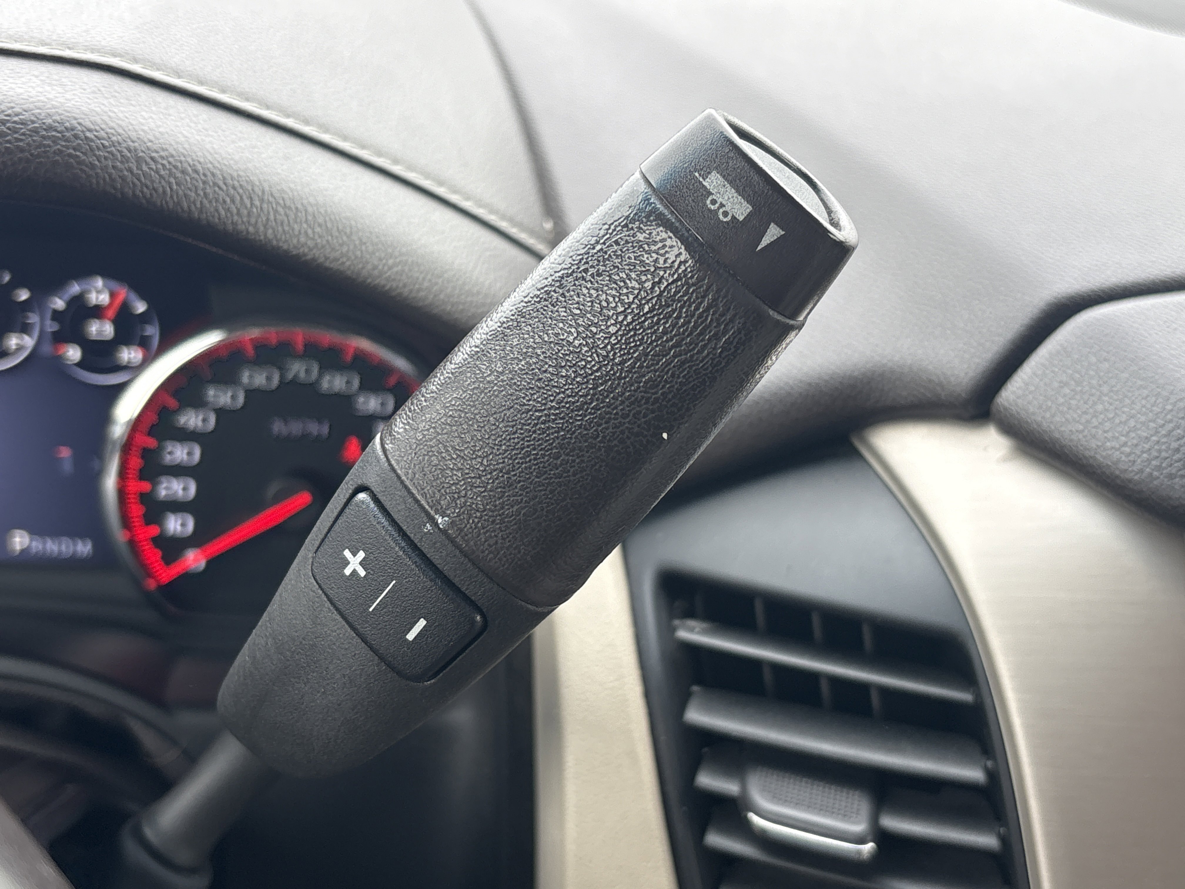 Used 2016 GMC Yukon Denali w/ Open Road Package image 25