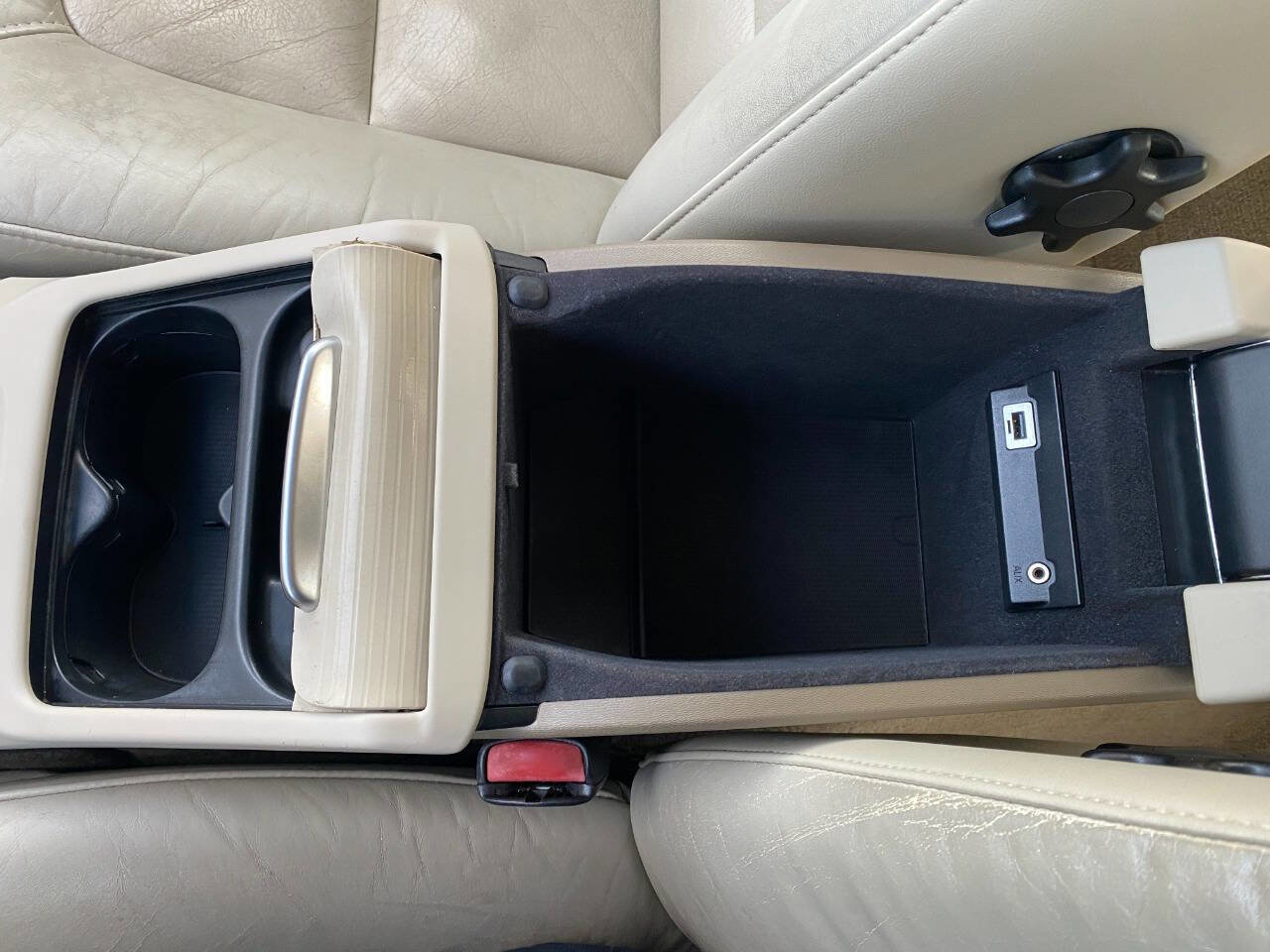 Used 2010 Volvo S80 3.2 image 18