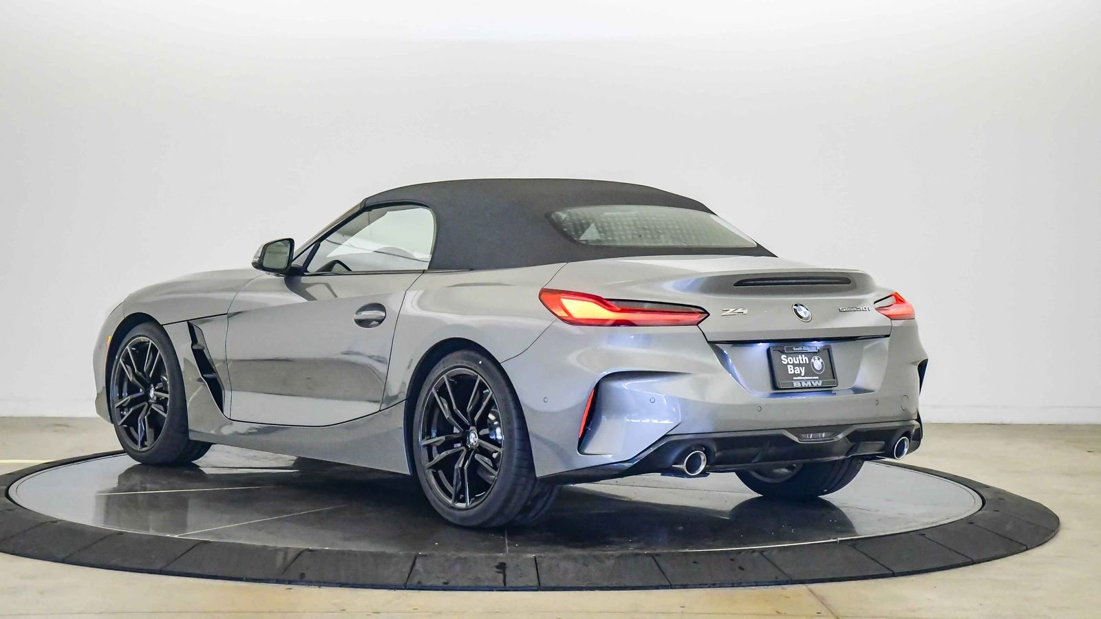 New 2026 BMW Z4 sDrive30i w/ Premium Package image 2