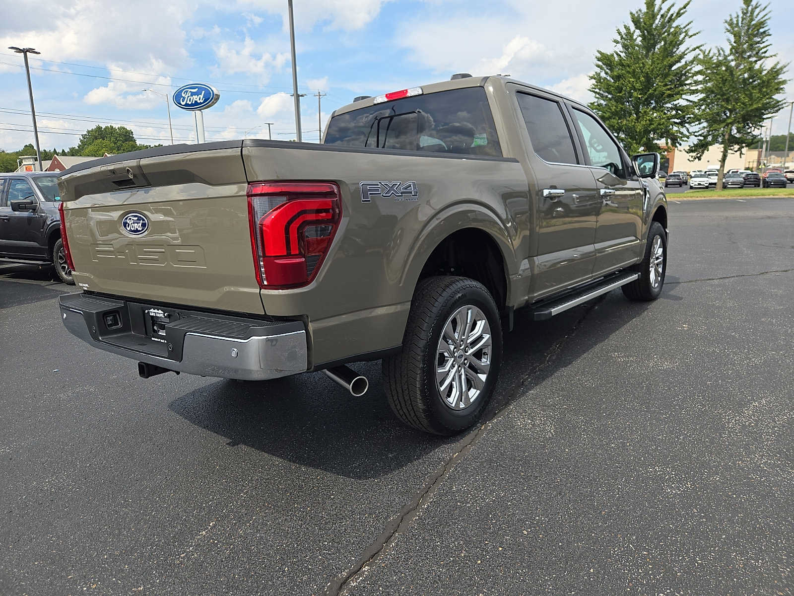 New 2026 Ford F150 Lariat w/ Equipment Group 501A Mid AWD/4WD image 9