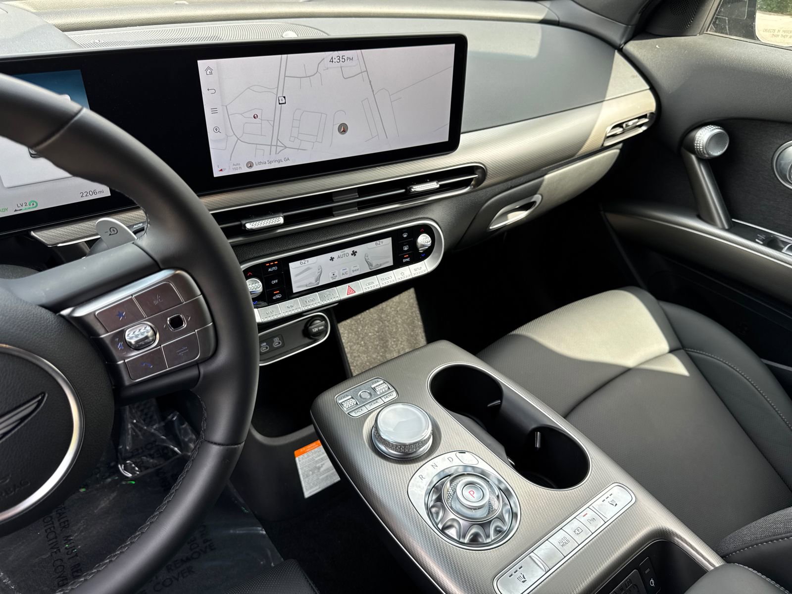 Used 2025 Genesis GV60 RWD image 30