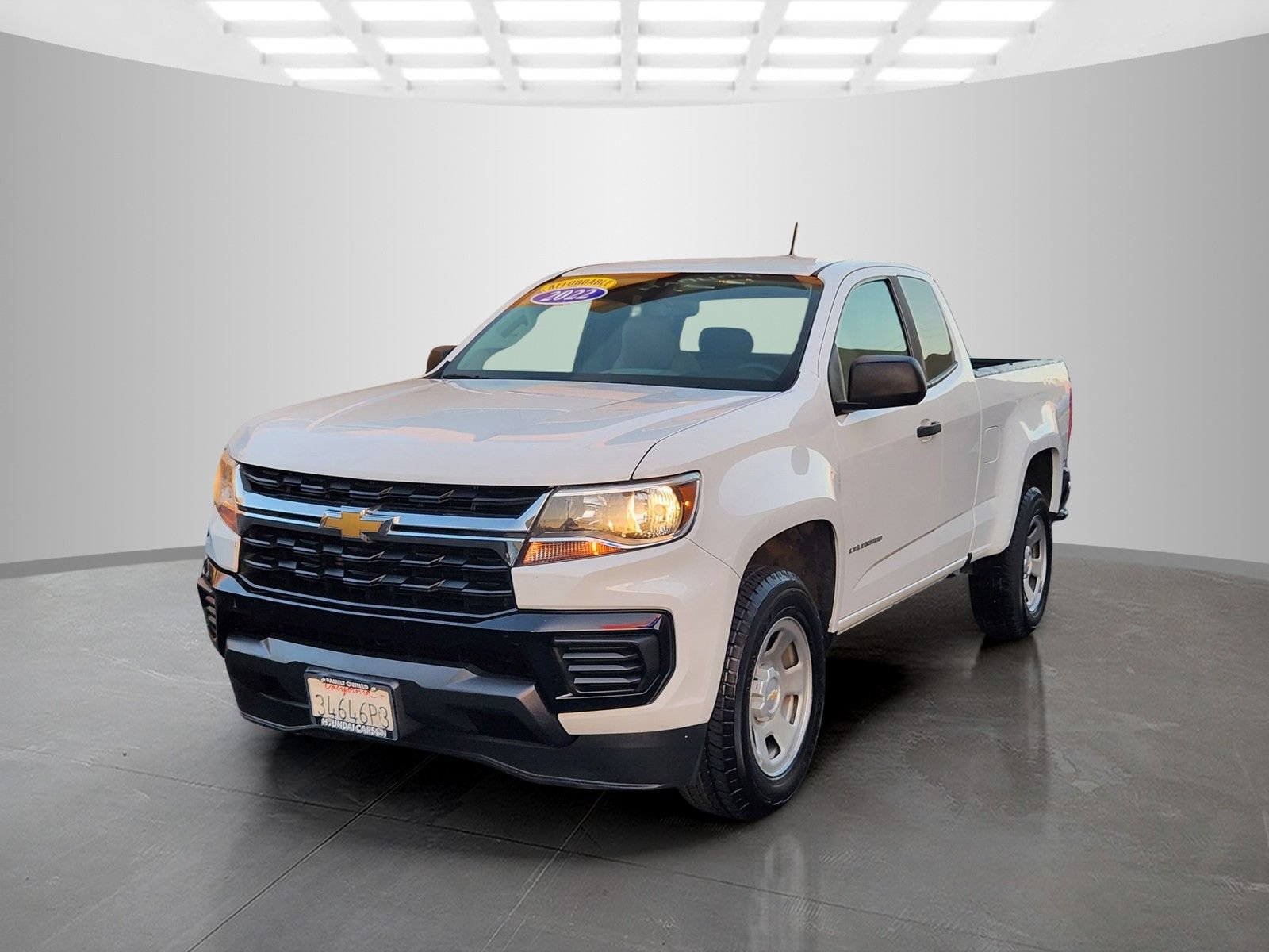Used 2022 Chevrolet Colorado W/T w/ WT Convenience Package RWD image 3