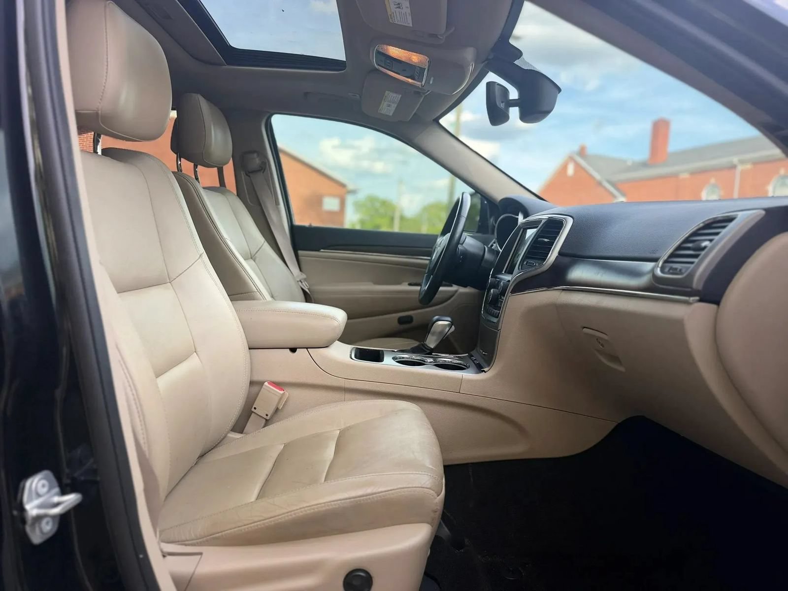 Used 2018 Jeep Grand Cherokee Limited w/ Trailer Tow Group IV RWD image 12
