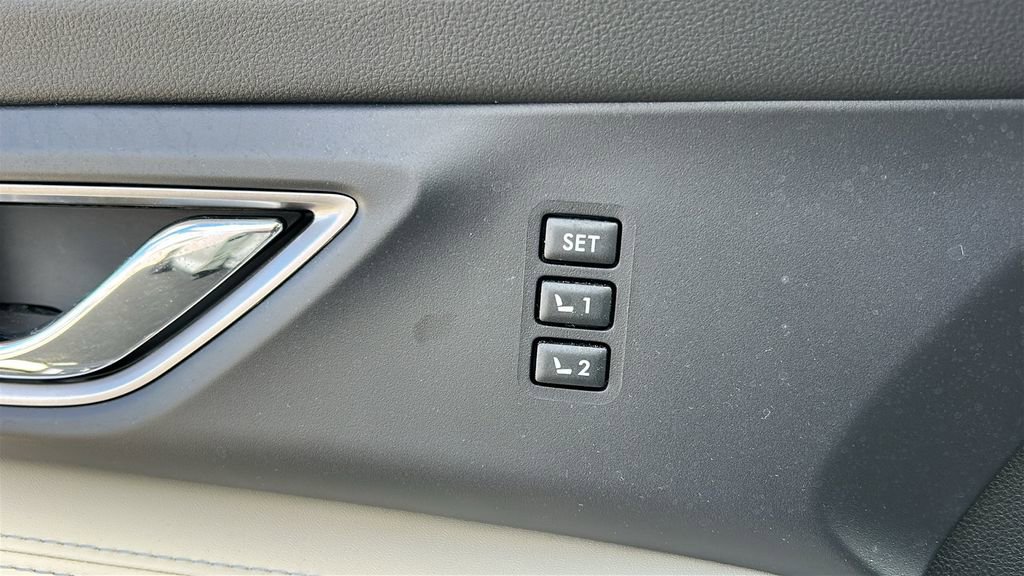 Certified 2023 Subaru Ascent Limited w/ Technology Package image 20