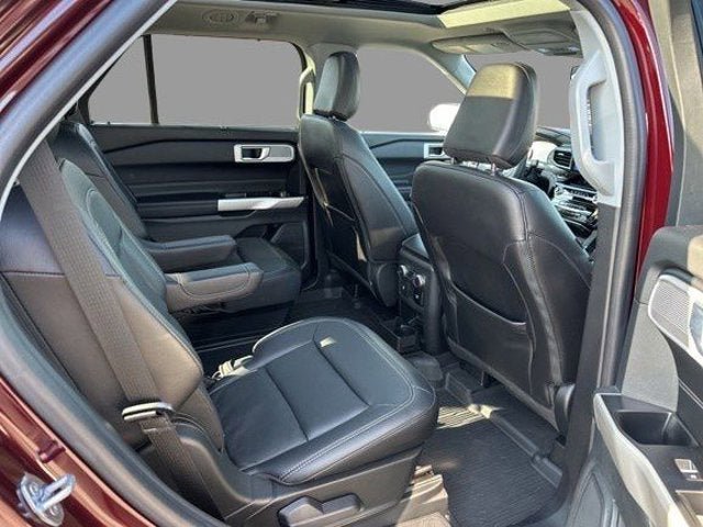 Certified 2022 Ford Explorer Limited w/ Equipment Group 301A AWD/4WD image 19
