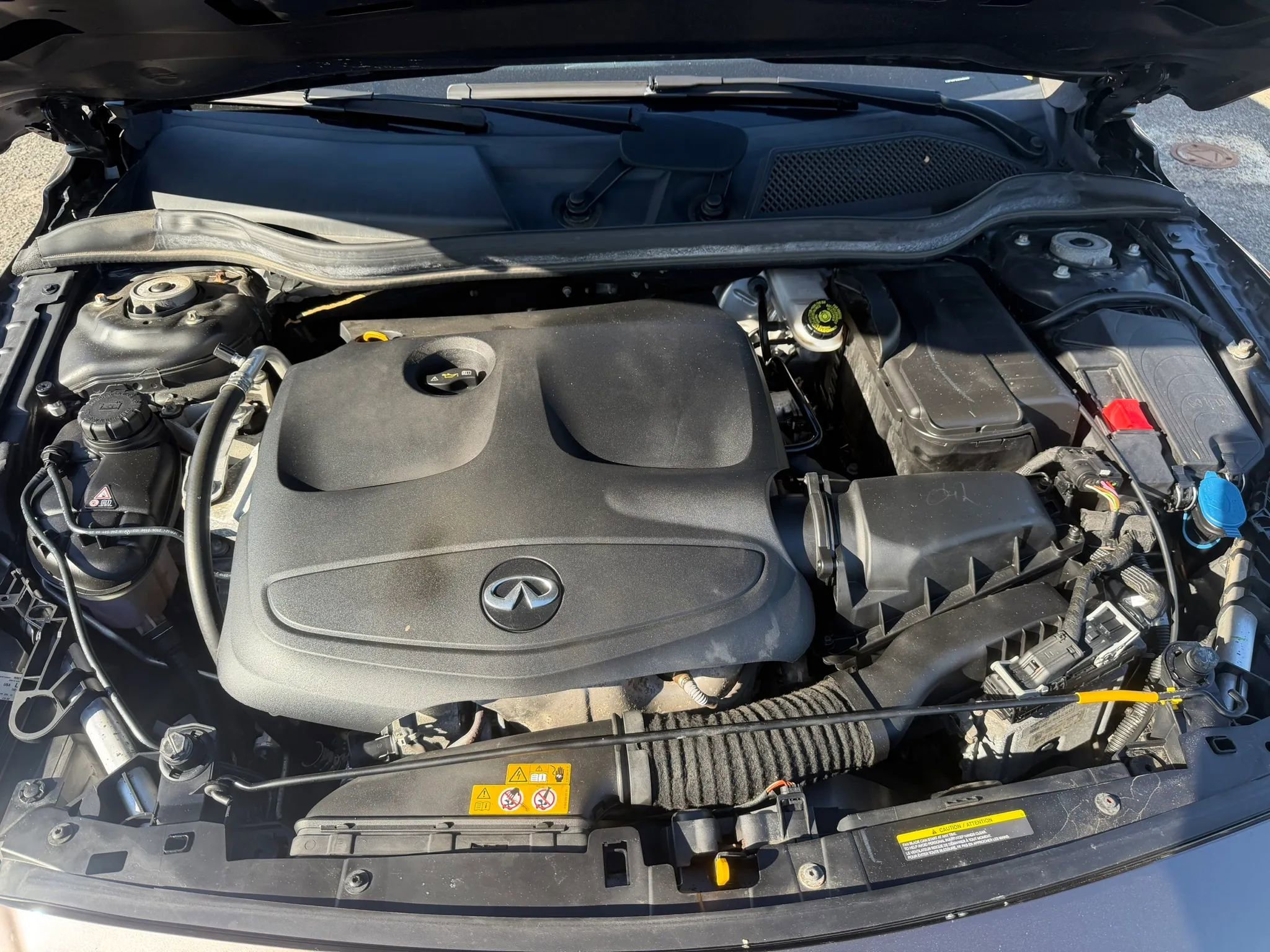 Used 2019 INFINITI QX30 Premium w/ Cargo Package AWD/4WD image 27